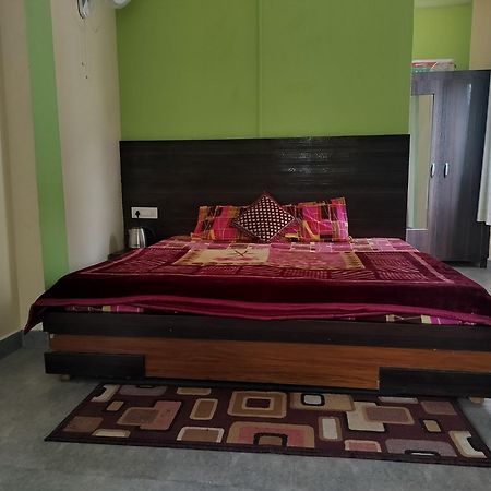 Tree Valley Homestay Chail Ngoại thất bức ảnh