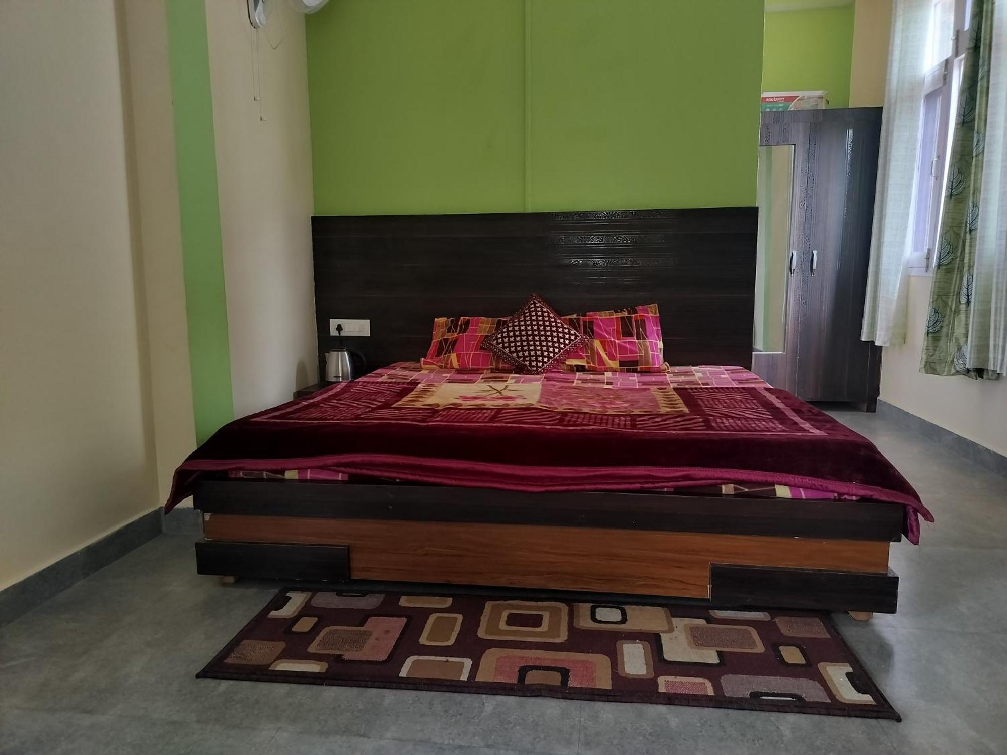 Tree Valley Homestay Chail Ngoại thất bức ảnh