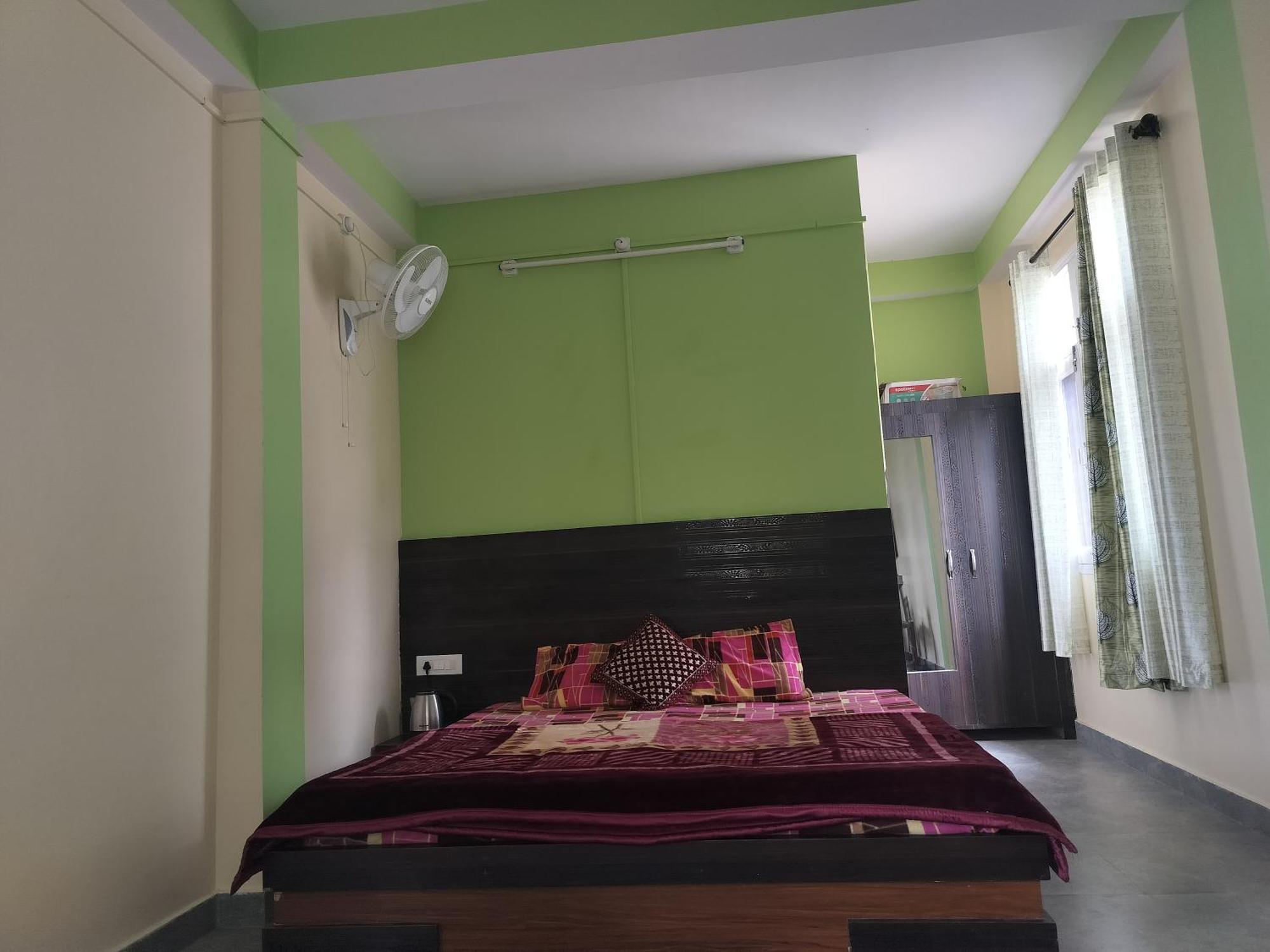 Tree Valley Homestay Chail Ngoại thất bức ảnh