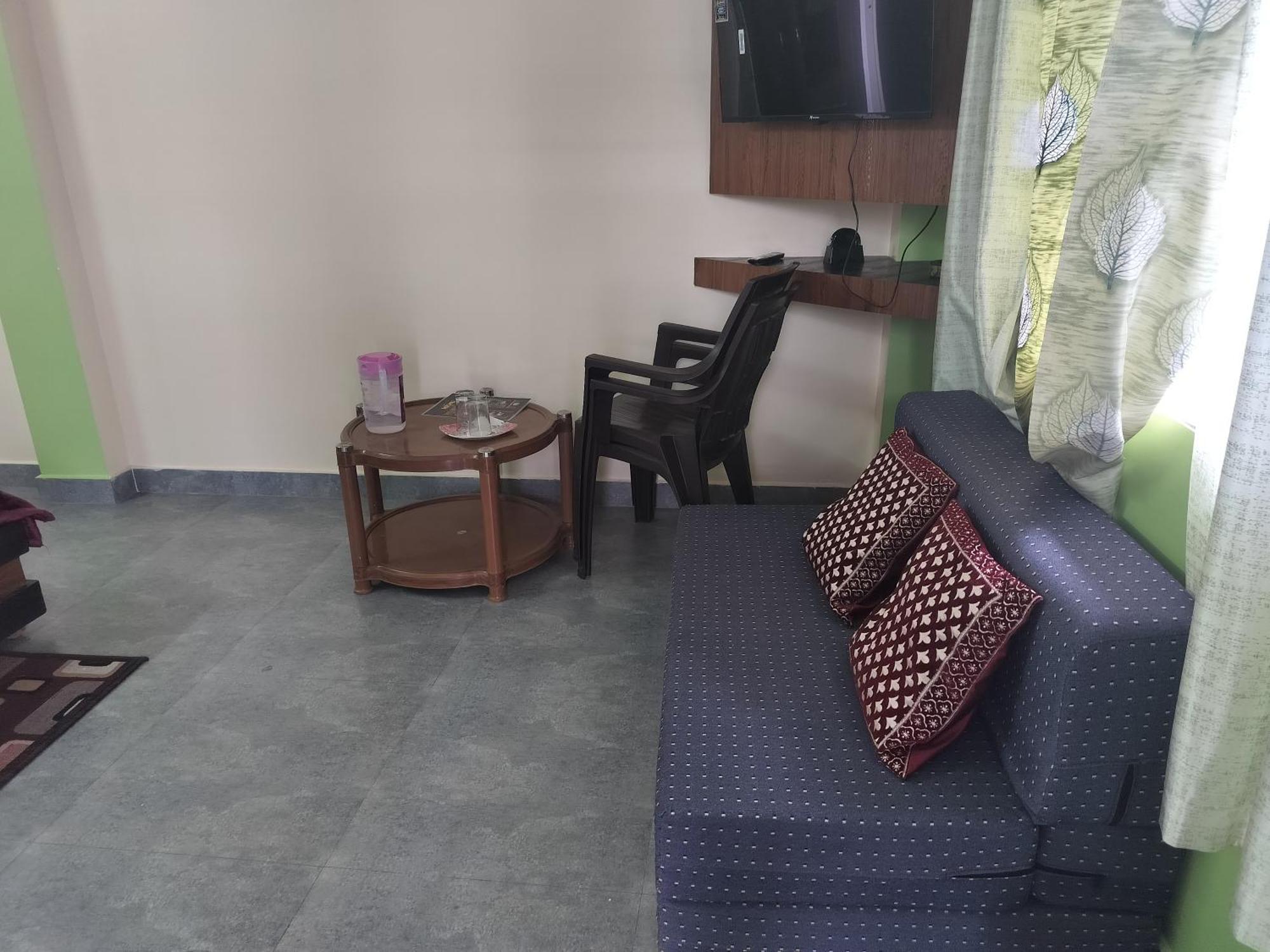 Tree Valley Homestay Chail Ngoại thất bức ảnh