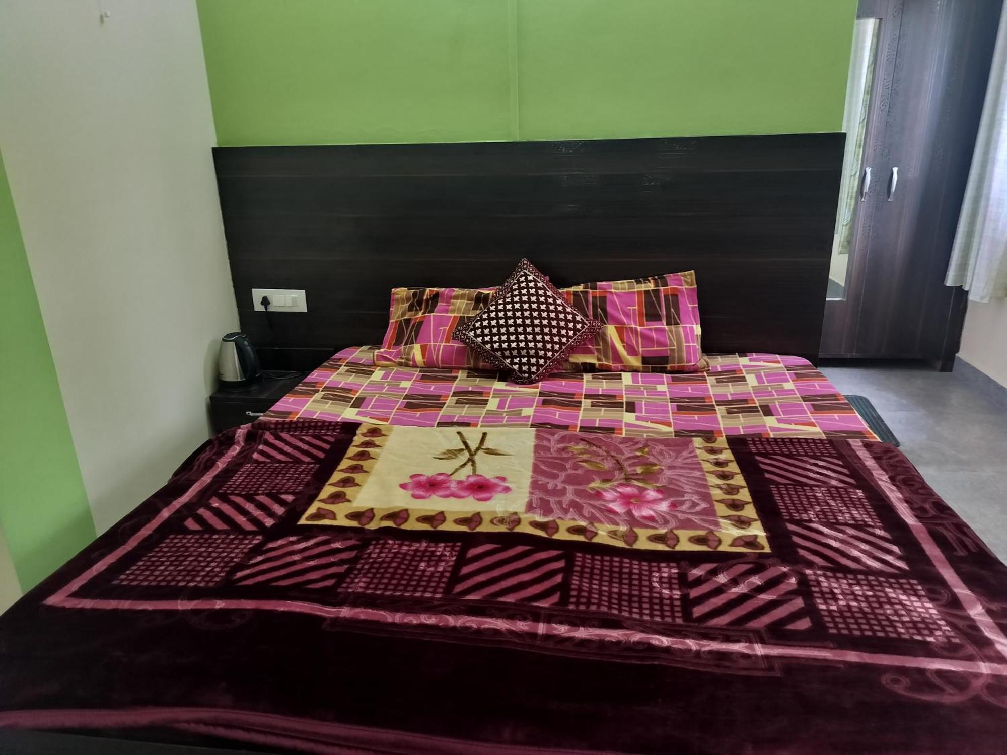 Tree Valley Homestay Chail Ngoại thất bức ảnh