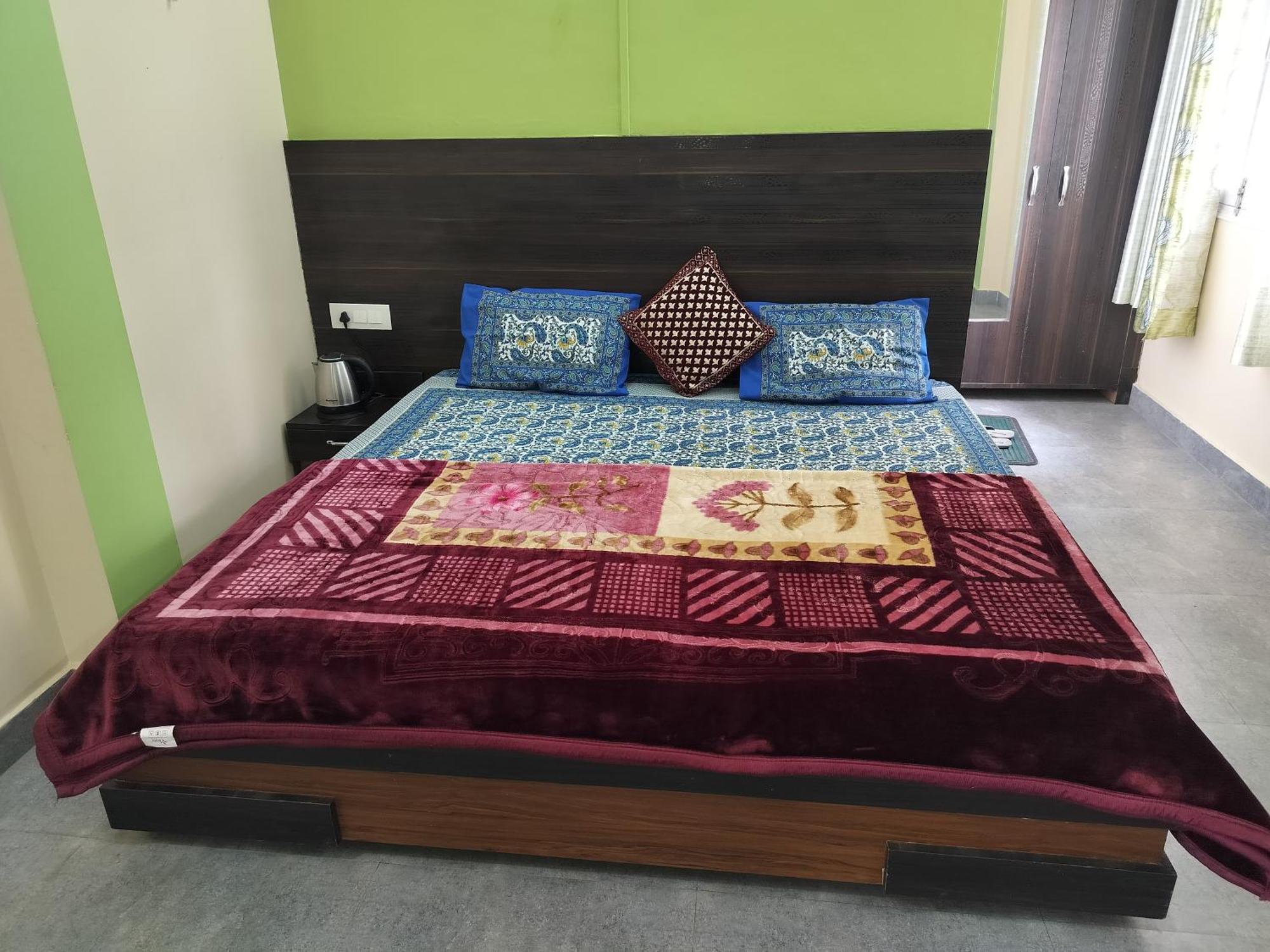 Tree Valley Homestay Chail Ngoại thất bức ảnh
